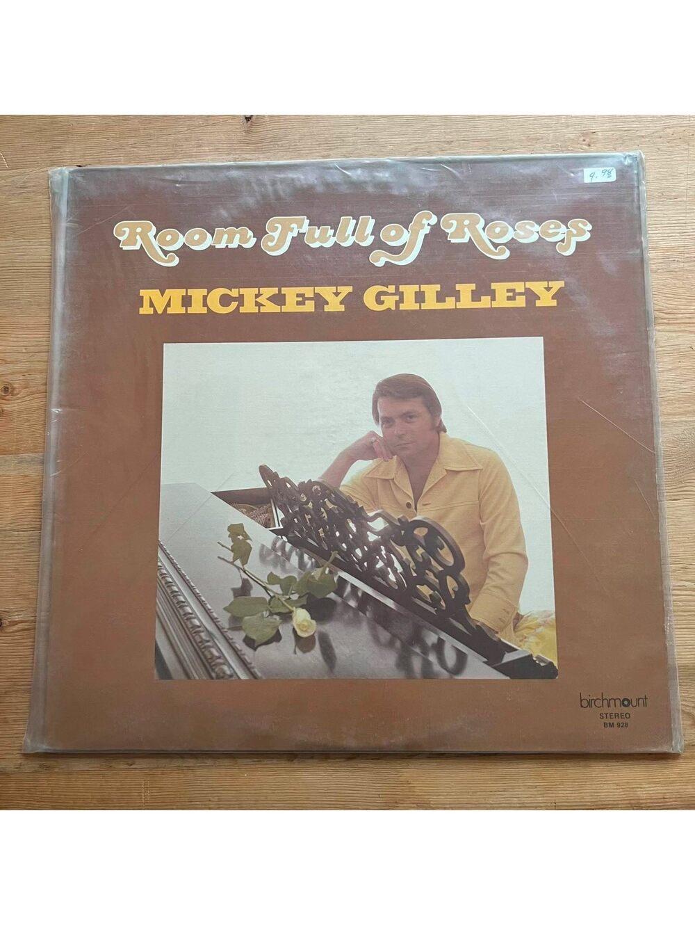 Mickey Gilley - Room full of Roses 33rpm VG+ VR02